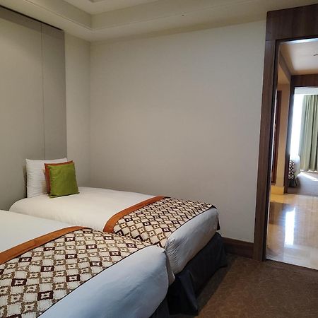 Hesperia Wtc Valencia Hotell Exteriör bild