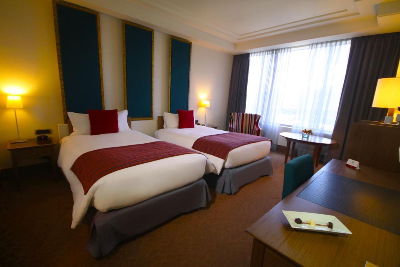 Hesperia Wtc Valencia Hotell Exteriör bild