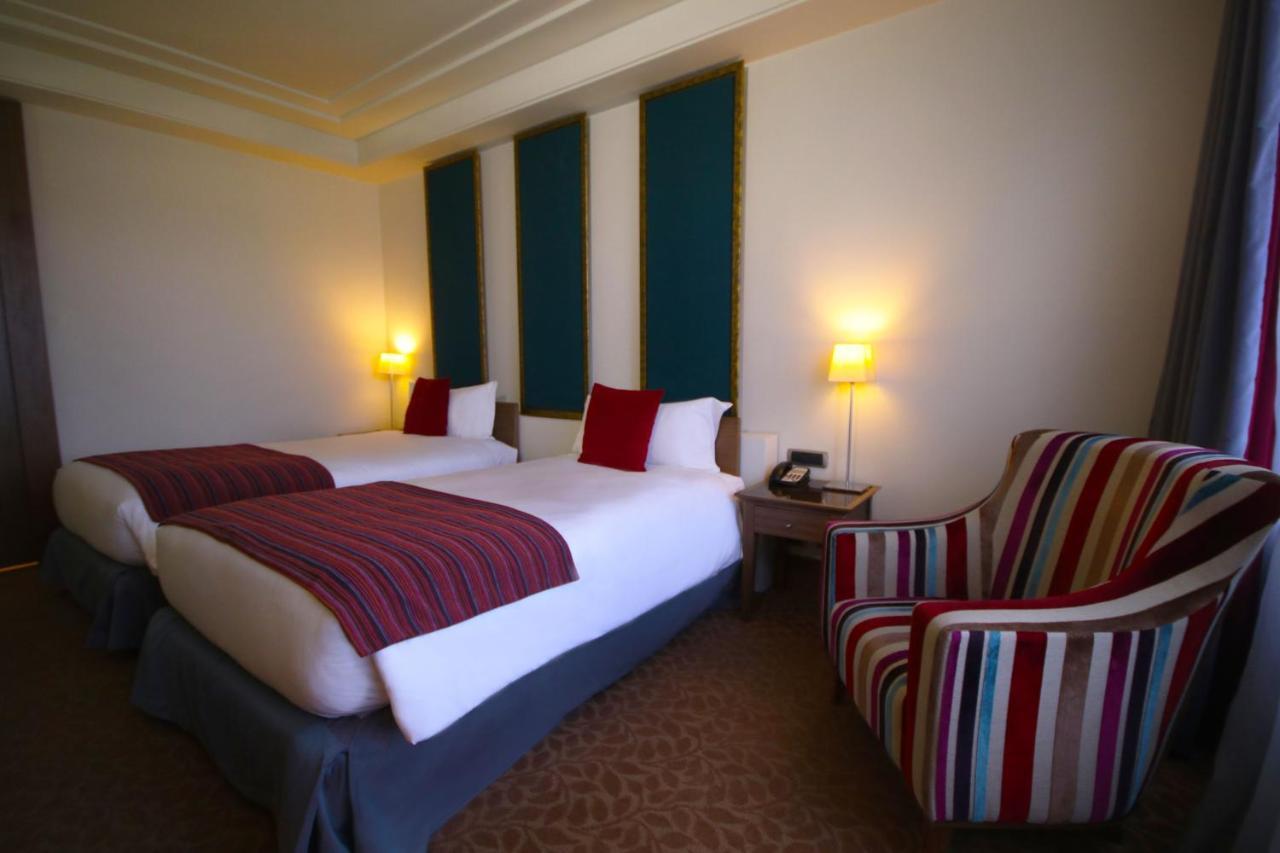 Hesperia Wtc Valencia Hotell Exteriör bild