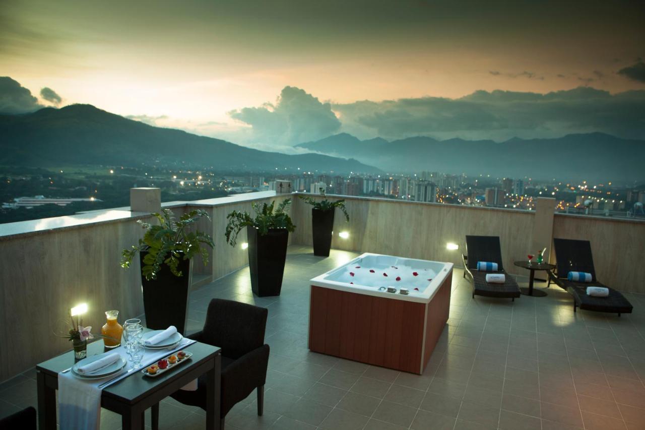 Hesperia Wtc Valencia Hotell Exteriör bild