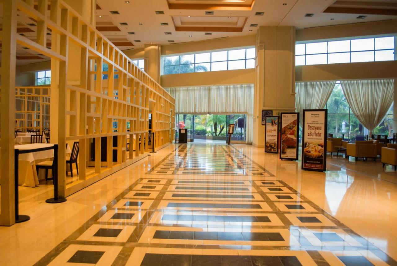 Hesperia Wtc Valencia Hotell Exteriör bild